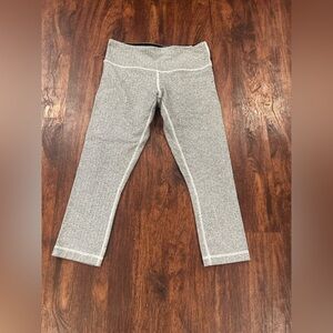 Lululemon Athletica Gray Women's Leggings Pre-Lov great condition